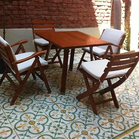 Maris , Greek House @ Center Alsancak *