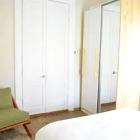 Maris , Greek House @ Center Alsancak Villa