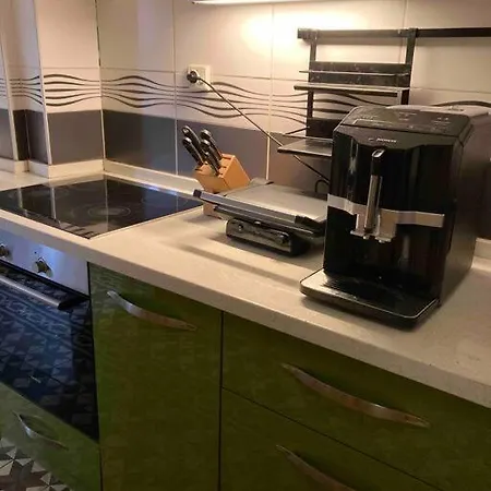 Maris , Greek House @ Center Alsancak *