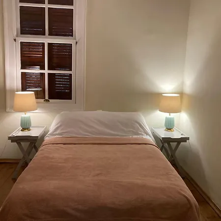 Maris , Greek House @ Center Alsancak *