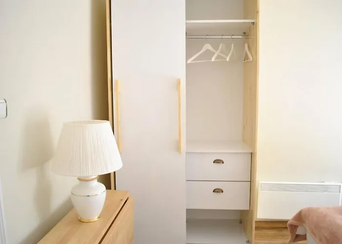 Maris , Greek House @ Center Alsancak Villa *