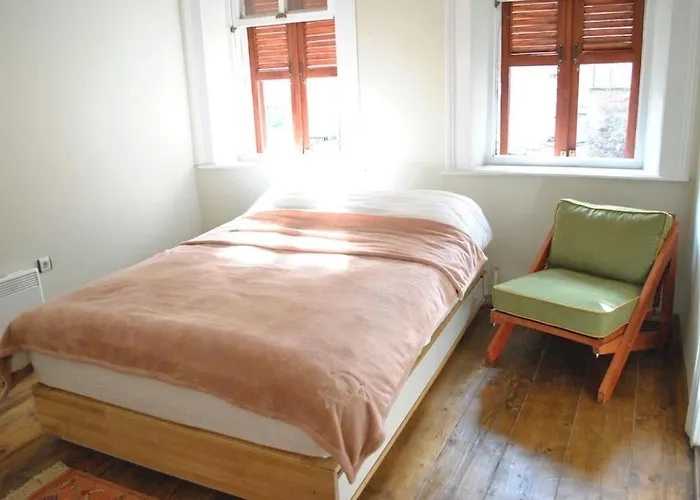 Maris , Greek House @ Center Alsancak Villa *