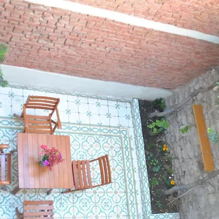 Villa Maris , Greek House @ Center Alsancak *